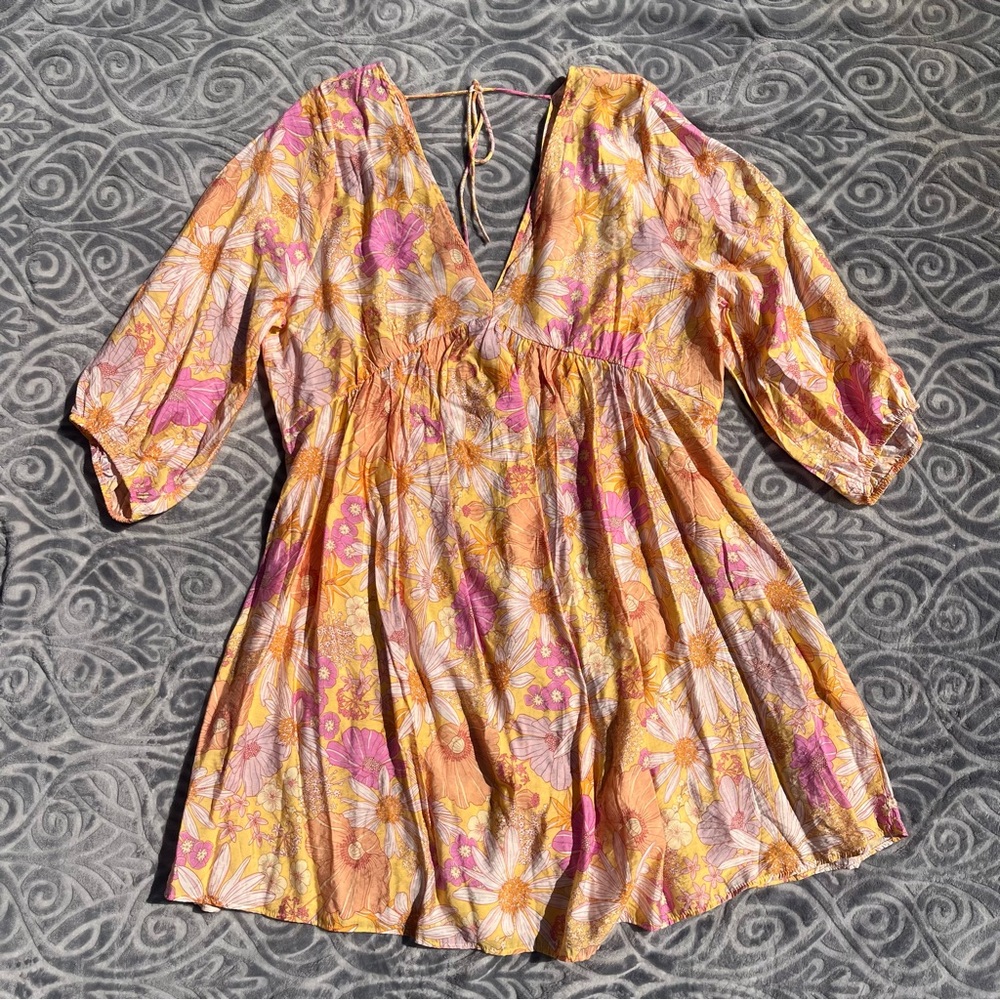H&M floral V-Neck Women's beach cover up